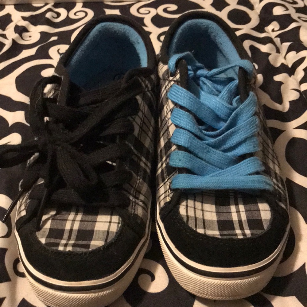 Black and blue vans